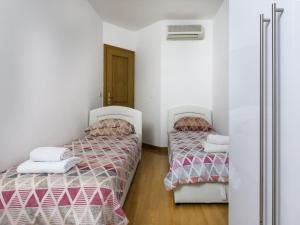 Apartment in Banjole near Beach & Nature