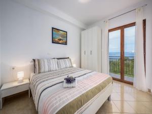 Apartment in Drenje with Sea View & Sauna