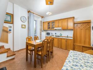 Apartment in Cres near Old Town & Beach