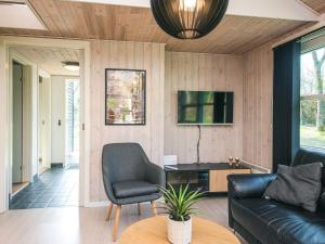 6 person holiday home in Ansager