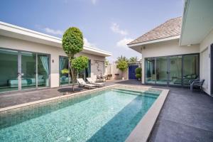 Tropical 4 Bedroom Pool Villa