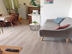 Cozy Apartment Near Beach