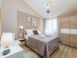 Apartment in Valbandon near Beach & Fa ana