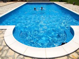 Modern one-bedroom apartment in Fazana