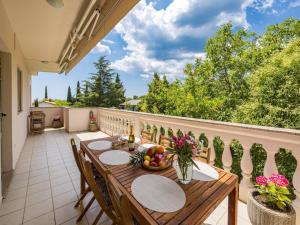 Apartment in Rakalj near Rock Beach