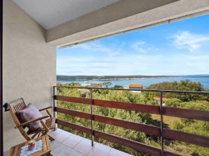 Apartment in Supetarska Draga near Sandy Beach