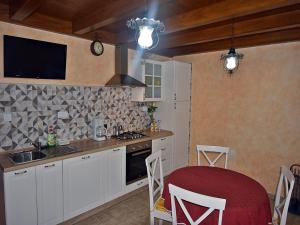 Apartment in Pula near Hidrobaza Beach