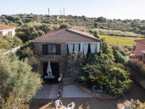 Relaxing Holiday Home in Isola Rossa