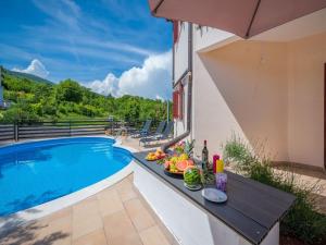 Apartment in Drenje near Jadrena Beach