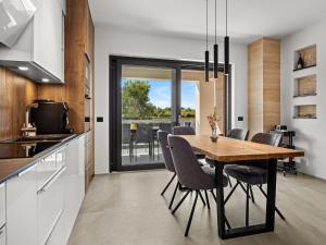 Villa in Pula near Hidrobaza Beach