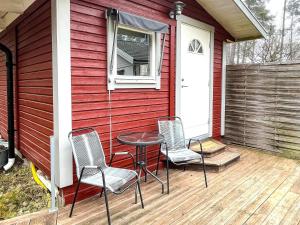 6 person holiday home in MÖNSTERÅS