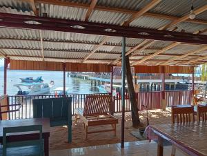 MAMALIS HOMESTAY - Priváty, Manado