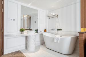 Cozrum Lux - Sonata Imperial