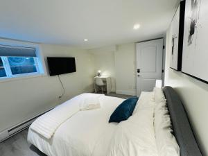Quiet Basement Suite Steps from Quilchena Park in Vancouver