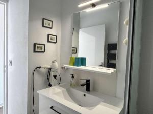 Appartements Appartement 2 pieces a Banyuls-sur-Mer avec Parking Prive - FR-1-225C-160 : photos des chambres
