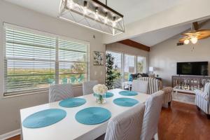 2890 S Fletcher Ave home