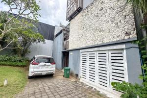 Garden Leaf Villa - 2 Bedroom Pool Villa with Minimum Stay 2 Nights