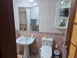 Spacious Mountain Sunset View