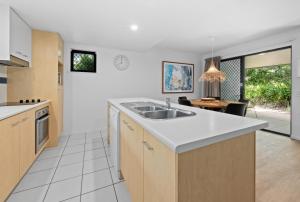 Modern & Stylish 2 Bedroom Townhouse