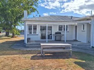 Oxford Retreat - Kahutara