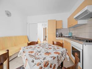 Seaside Apartment in Rab