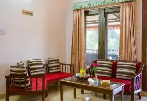 Alaya Stays 5 BHK Sukhmani Cottage With Picturesque Balconies, Garden & Views - Patta