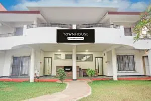 Townhouse Khandala Hill View Formerly JD Villa - Khandāla