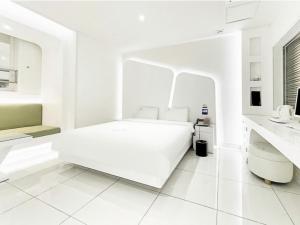 Zara Hotel Peace Square