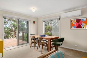 Island Treetops by ReadyStay