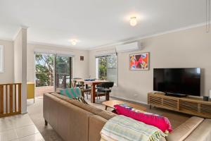 Island Treetops by ReadyStay