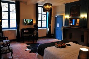 Hotels Les Glycines Vezelay : photos des chambres