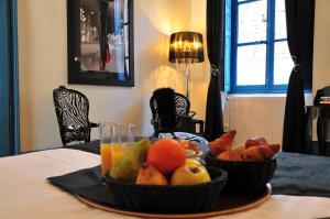 Hotels Les Glycines Vezelay : photos des chambres