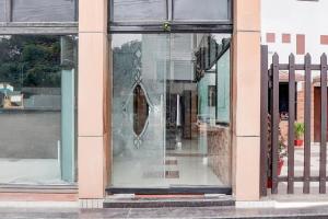 Hotel O Tyagi Road near Railway Station