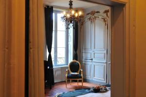 Hotels Les Glycines Vezelay : photos des chambres