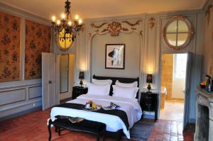 Hotels Les Glycines Vezelay : photos des chambres