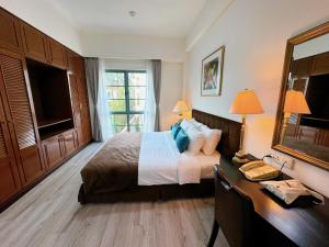 Diamond Westlake Suites