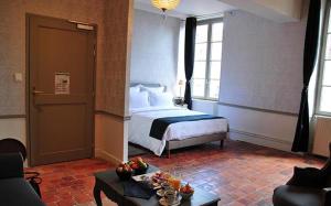 Hotels Les Glycines Vezelay : Chambre Double 104 - 31 m²