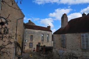 Hotels Les Glycines Vezelay : photos des chambres