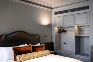 The Grand National Hotel by Saint Peter