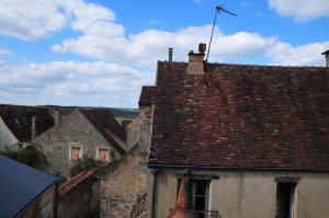 Hotels Les Glycines Vezelay : photos des chambres