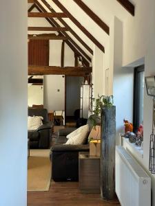 Milk Barn - Rustic farm stay