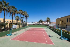 Home2Book Pool & Tennis Court Cozy Apt, Corralejo