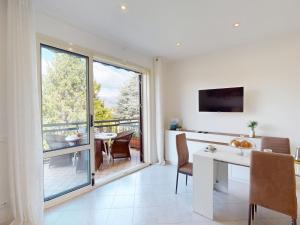 Casa Marisol by Bookinggardalake