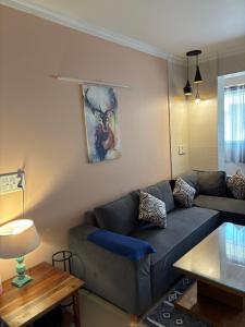 2BHK in Vasant Kunj