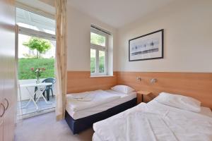 Ferienwohnung-2-Villa-Celia-Sellin-strandnah-fuer-6-Personen