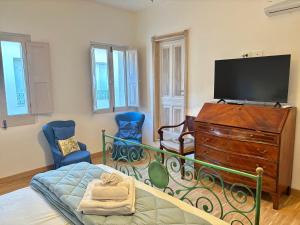 Elegant & Rustic Apartment - Piazza Castello img13