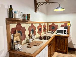 Elegant & Rustic Apartment - Piazza Castello img7