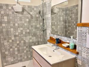 Elegant & Rustic Apartment - Piazza Castello img15