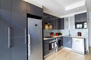 Cape Town Condo J13 at The Adderley