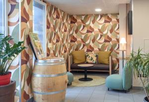 Hotels B&B HOTEL Orly Chevilly Marche International : photos des chambres
